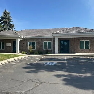 Located in Pinnacle Park Professional Complex